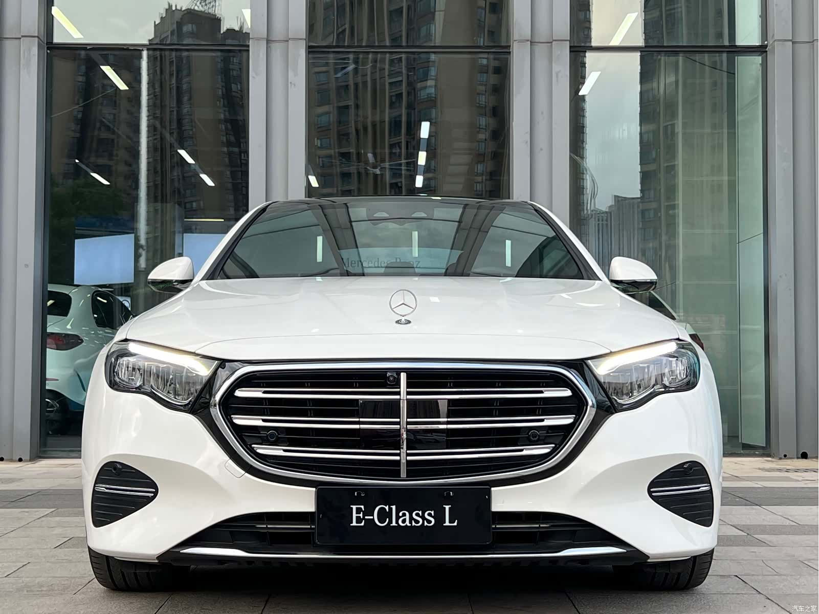 Mercedes-Benz E-Class, 2025 все фото