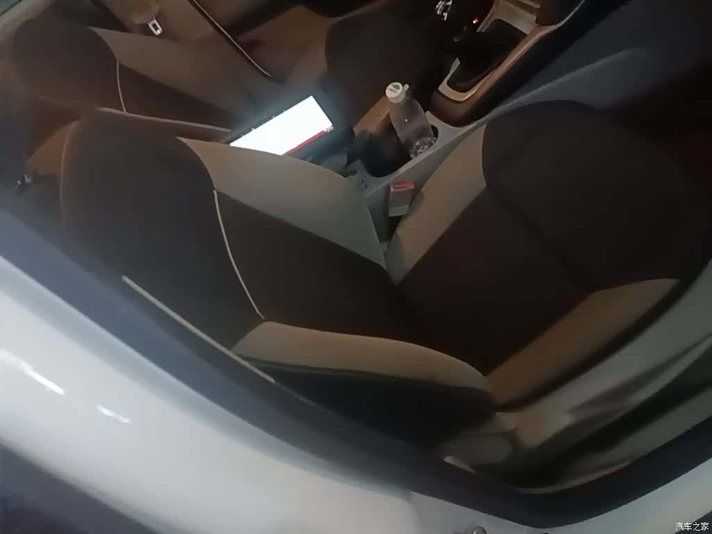 Ford Focus, 2015 25