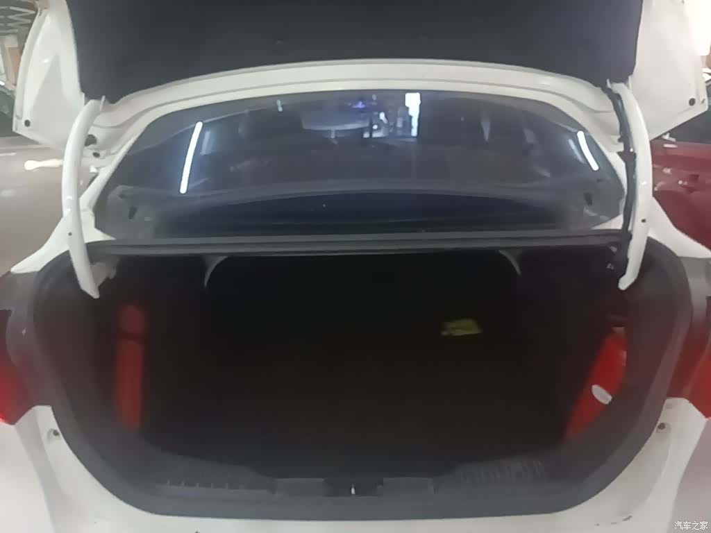 Ford Focus, 2015 19