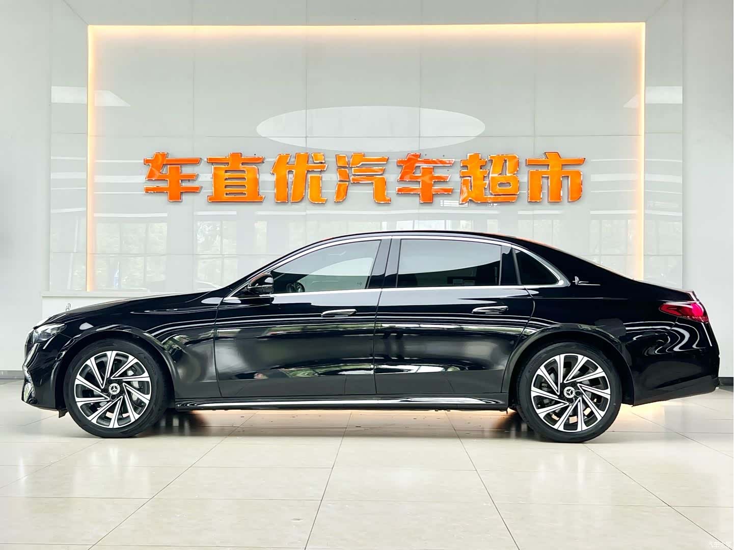 Mercedes-Benz E-Class, 2024 4