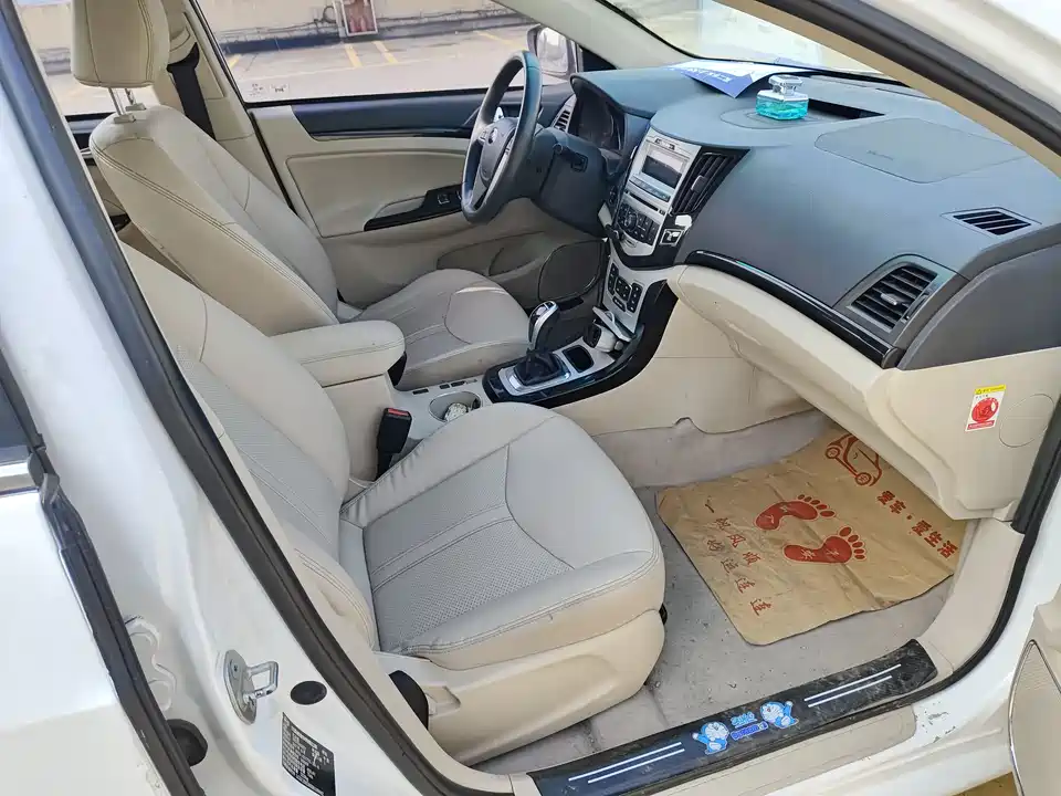 BYD e5 BYD e5
