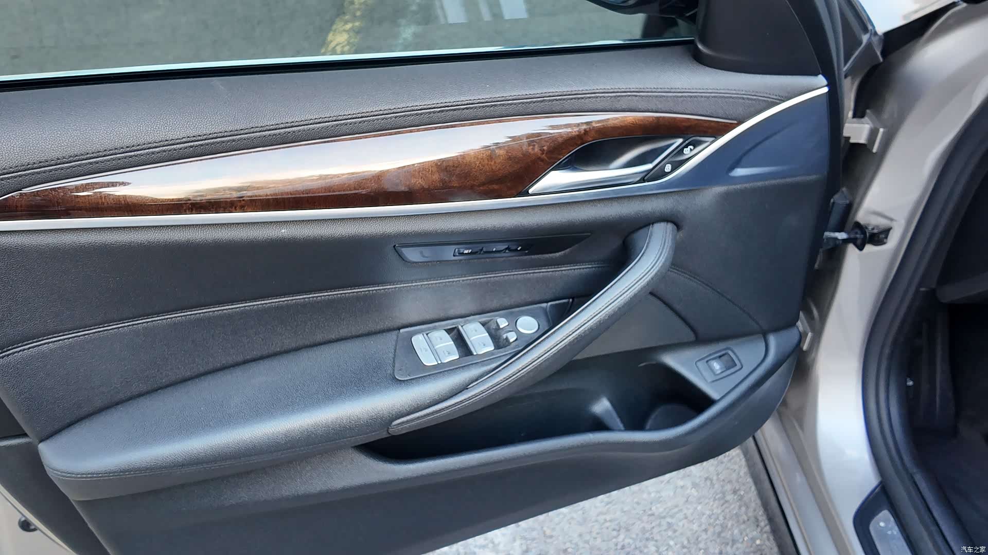 BMW 5 Series, 2018 9