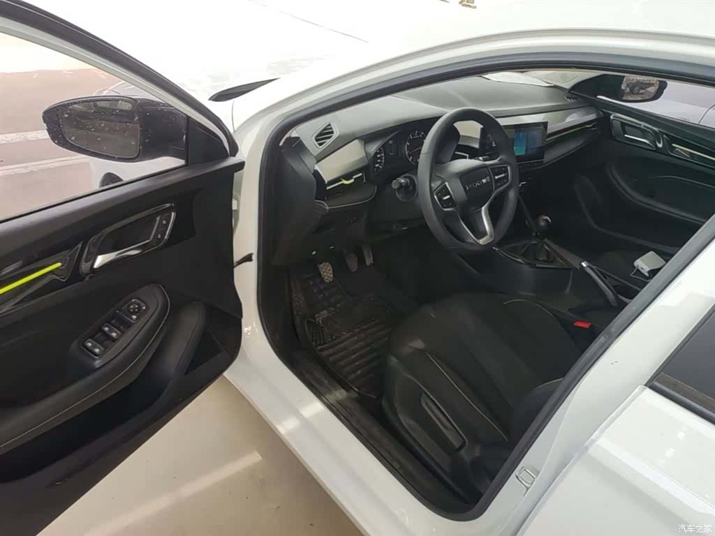 Roewe i5, 2022 16
