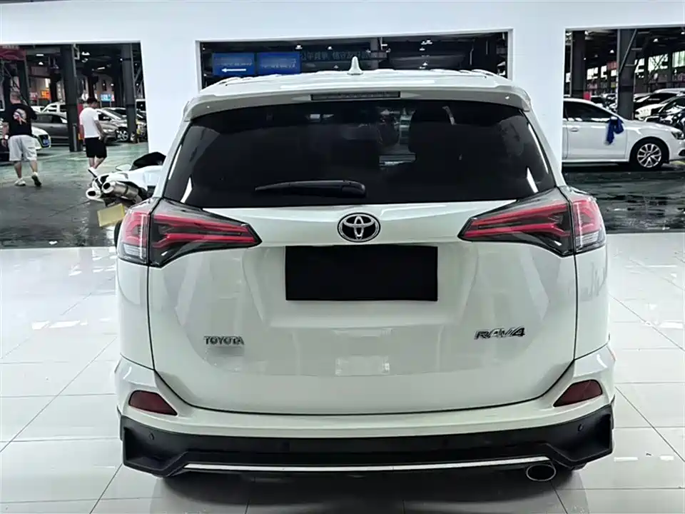 Toyota RAV4 Rongfang