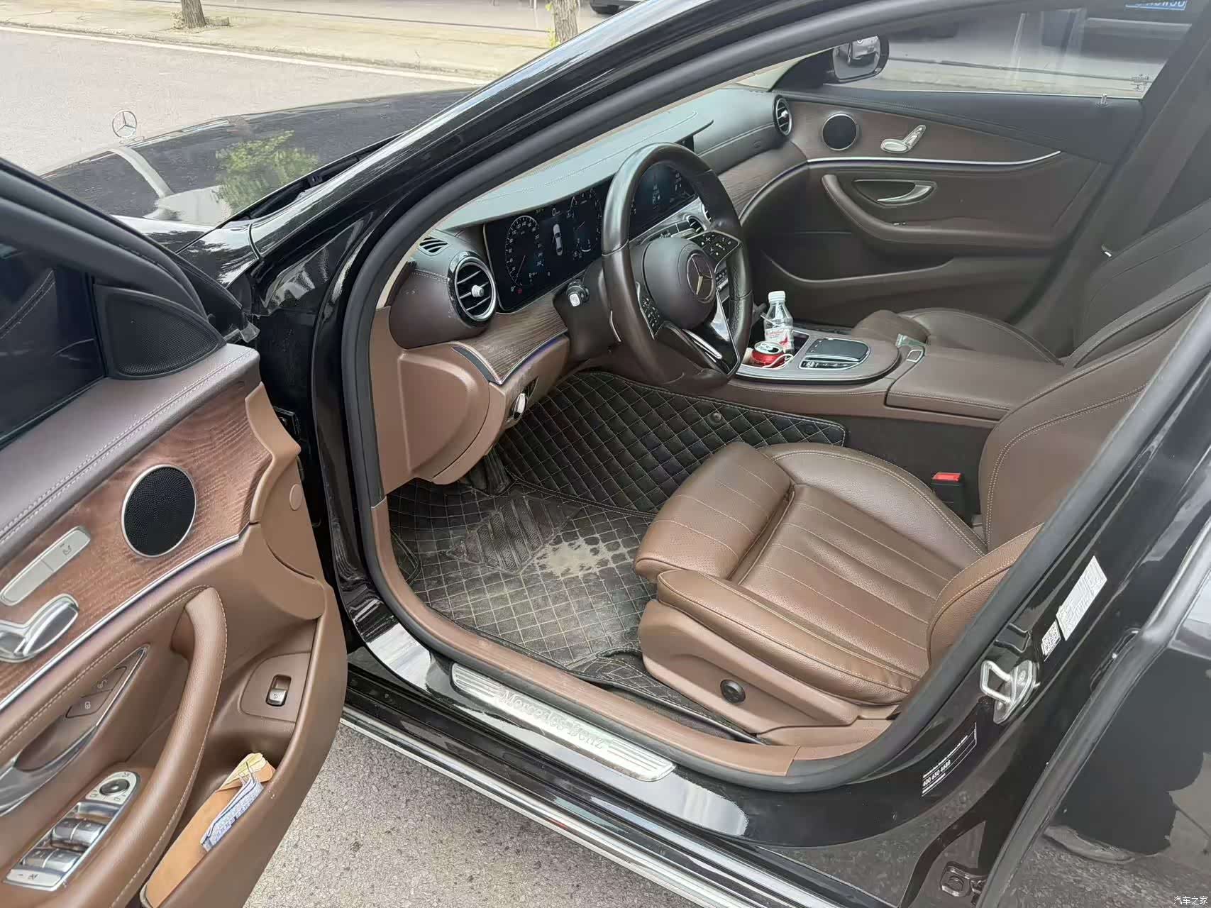 Mercedes-Benz E-Class, 2022 4