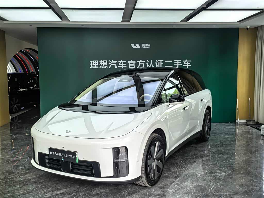 Li Auto i8
