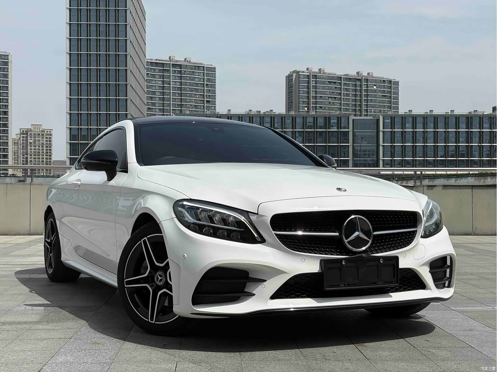 Mercedes-Benz C-Class, 2023 3
