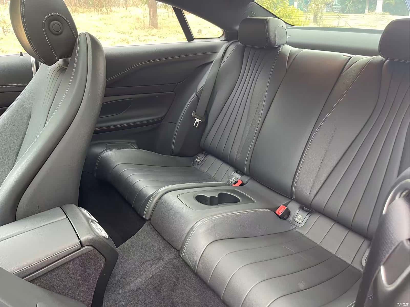Mercedes-Benz E-Class, 2020 10
