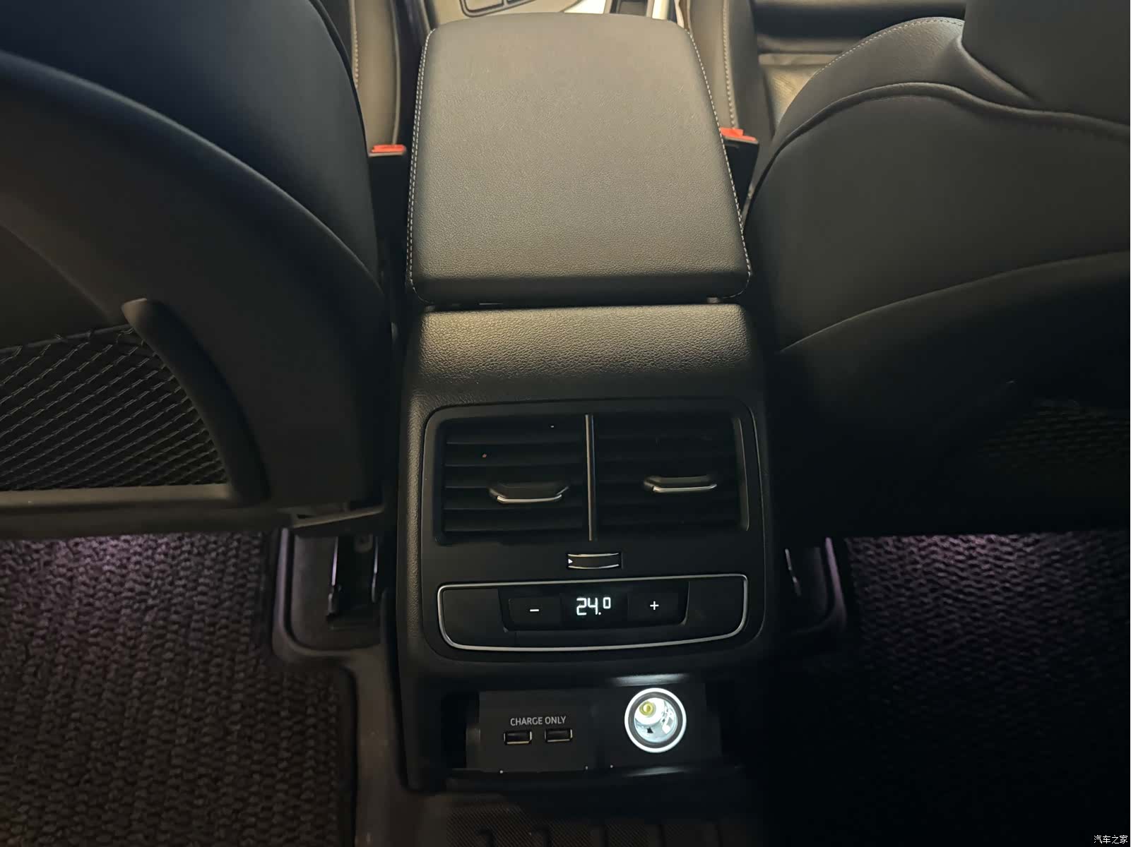 Audi A4L, 2020 11