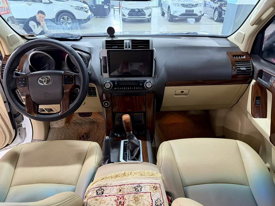 Toyota Prado