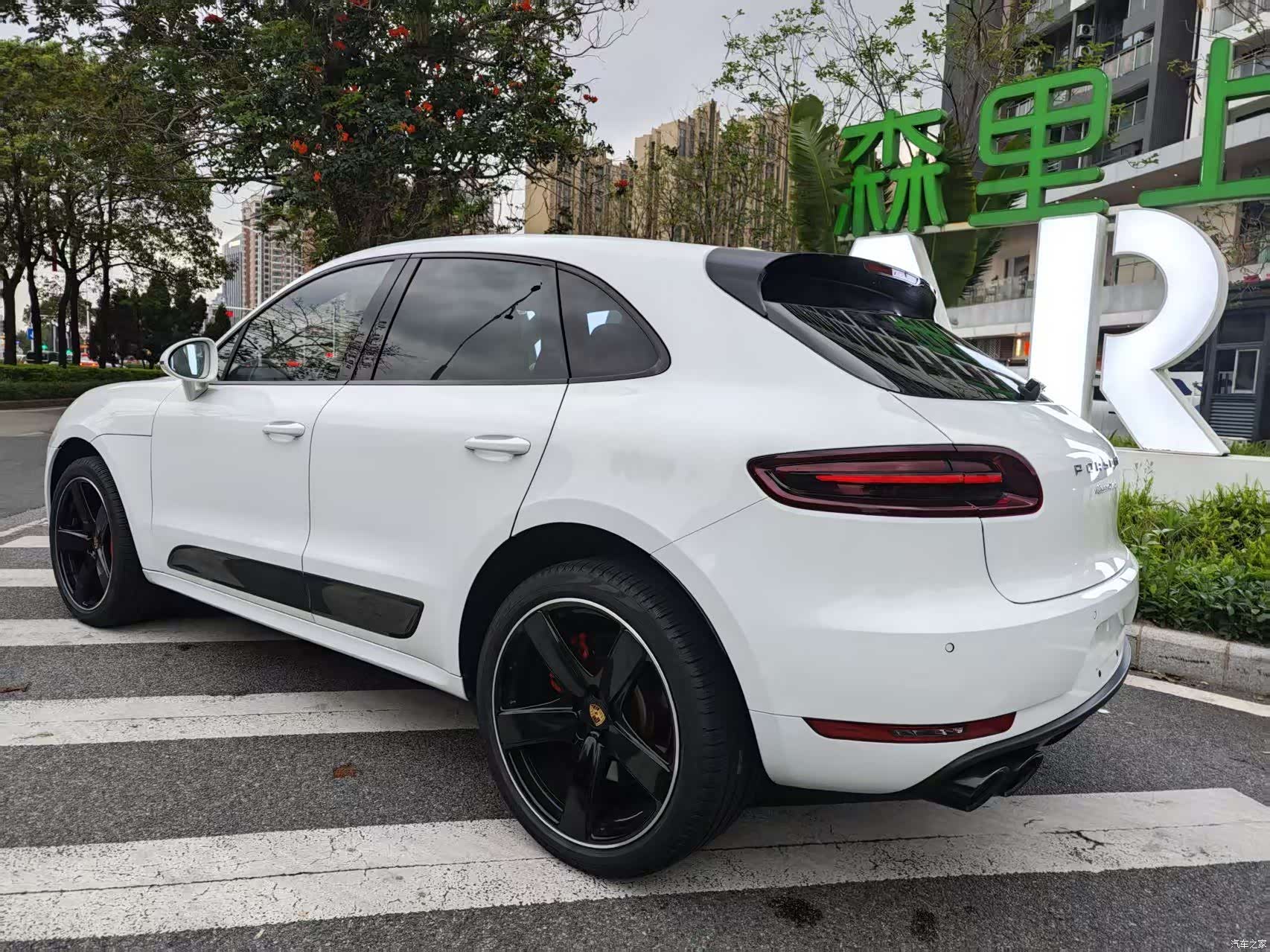 Porsche Macan, 2015 все фото