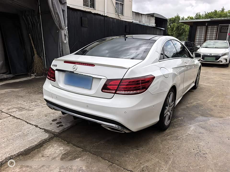 Mercedes-Benz E-class Mercedes-Benz E-class
