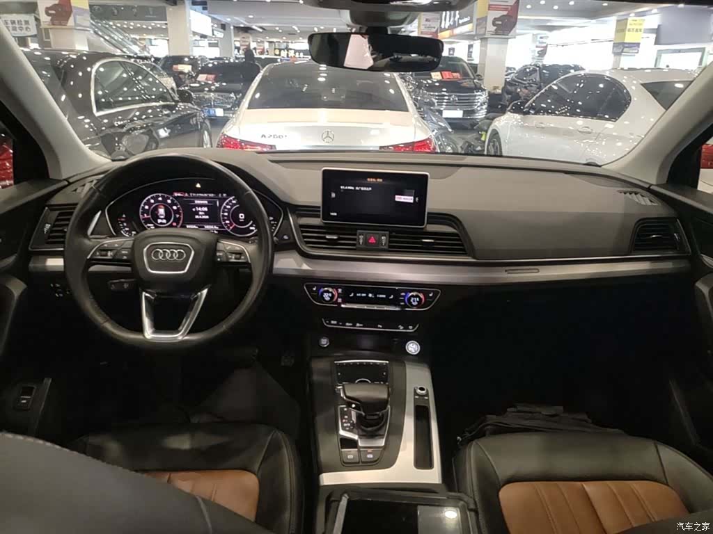 Audi Q5L, 2020 10