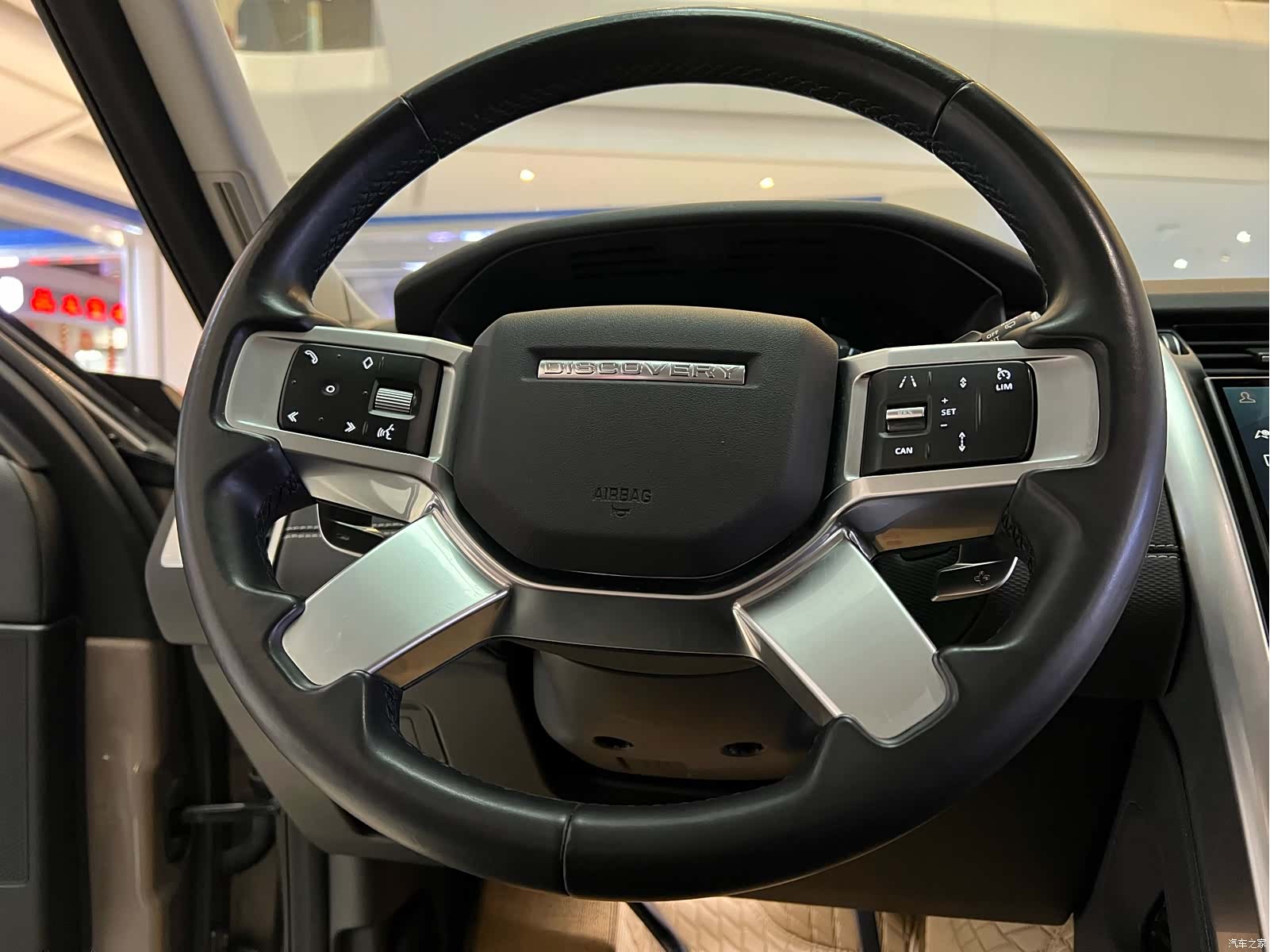 Land Rover Discovery, 2023 10