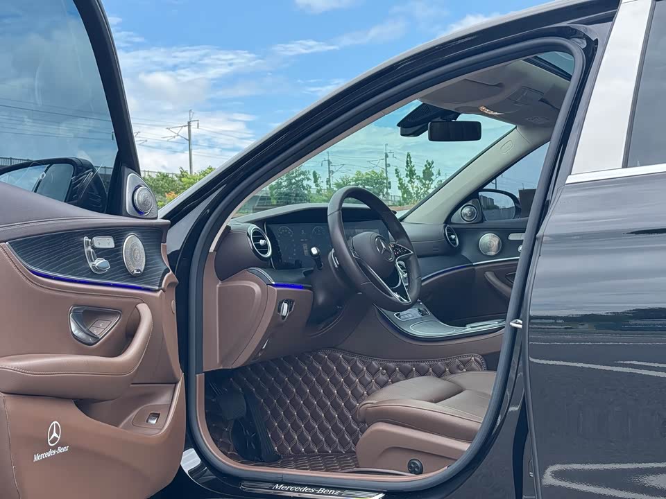 Mercedes-Benz E-class Mercedes-Benz E-class