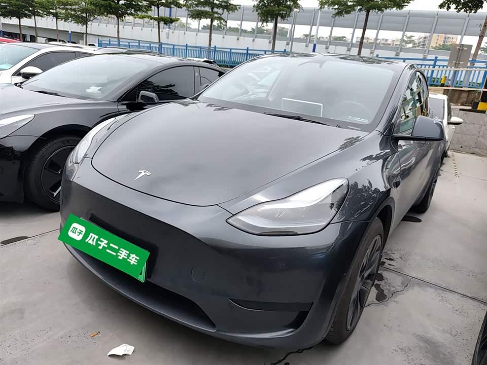 Tesla Model Y Tesla Model Y