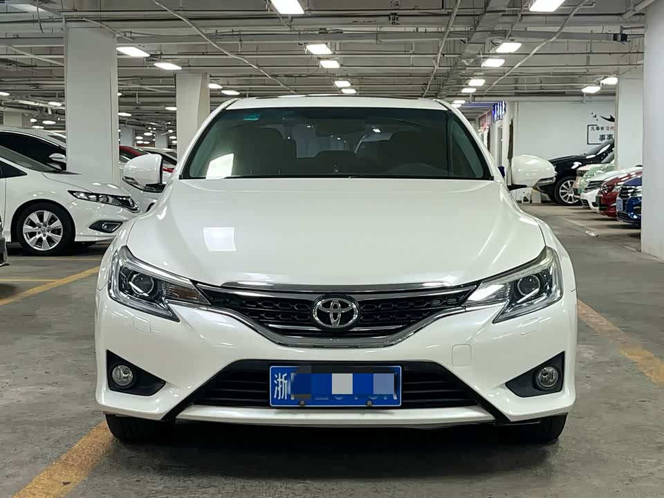 Toyota Reiz