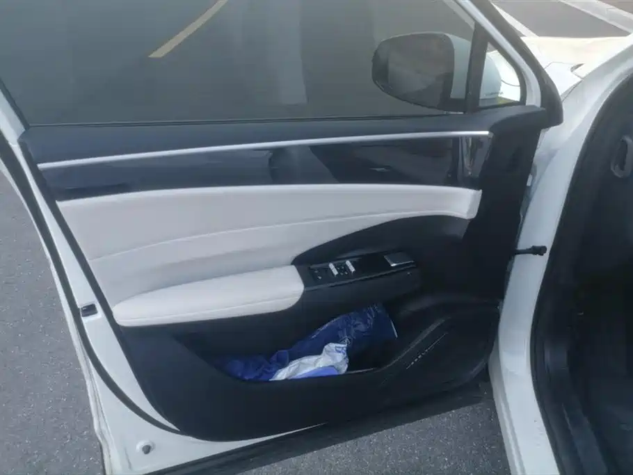 Geely Galaxy Galaxy L7