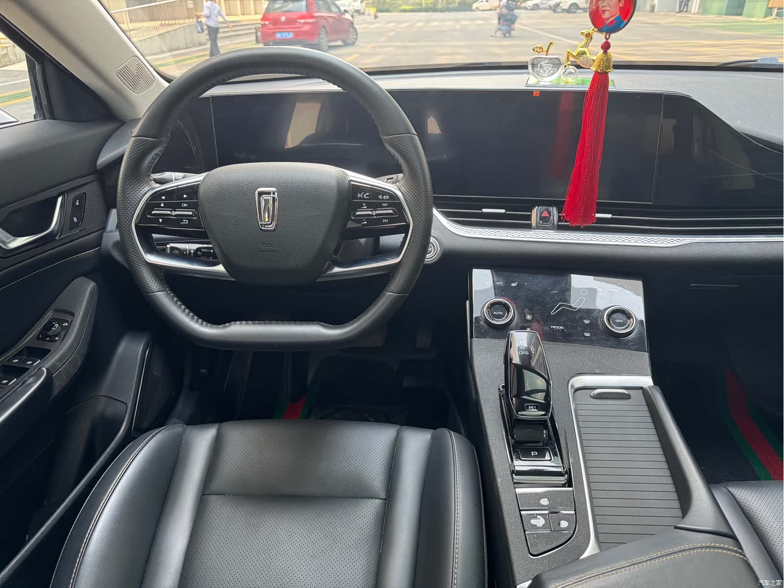 Bestune B70, 2022 19