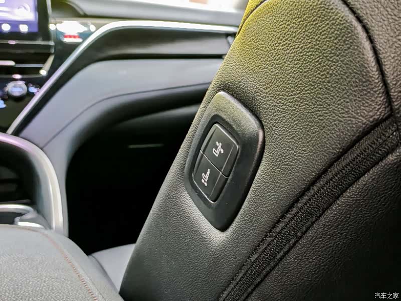 Toyota Camry, 2023 21