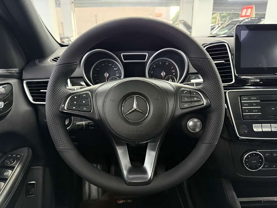 Mercedes-Benz GLS