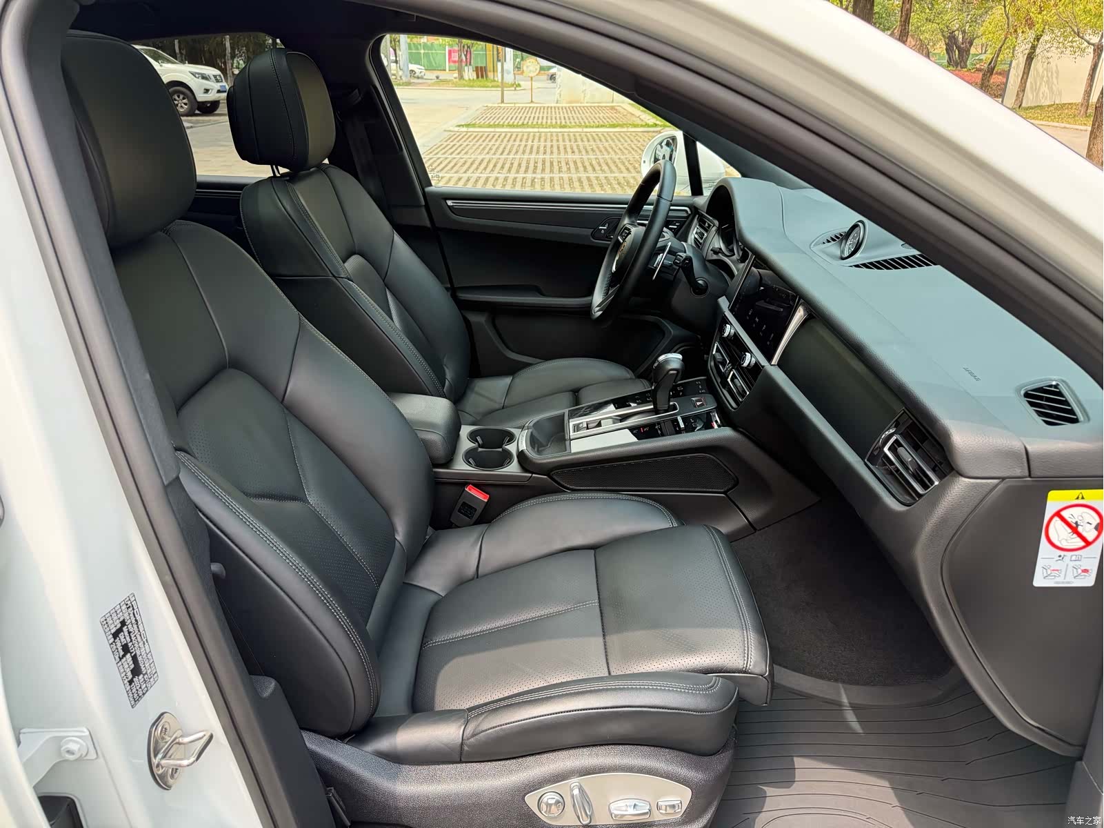Porsche Macan, 2024 16