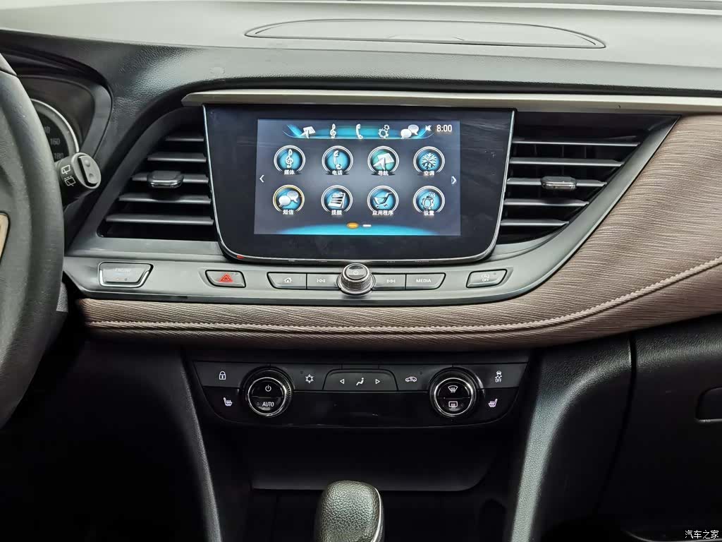 Buick GL6, 2018 12