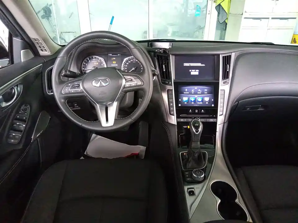 Infiniti Q50L Infiniti Q50L