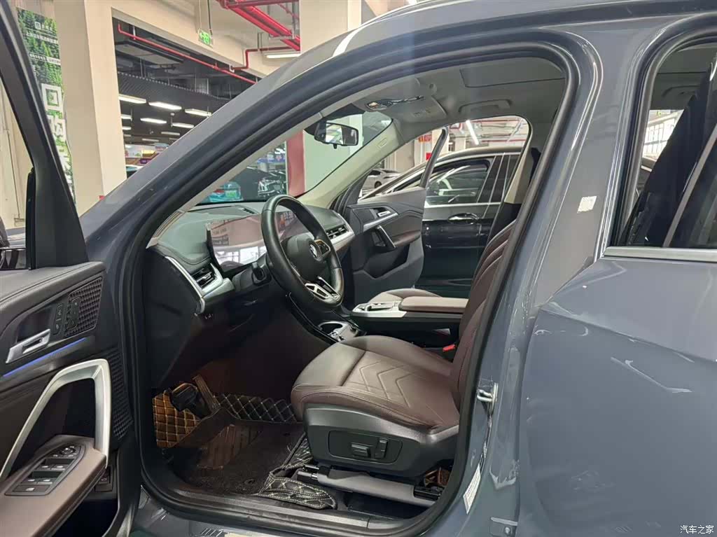BMW X1, 2024 все фото