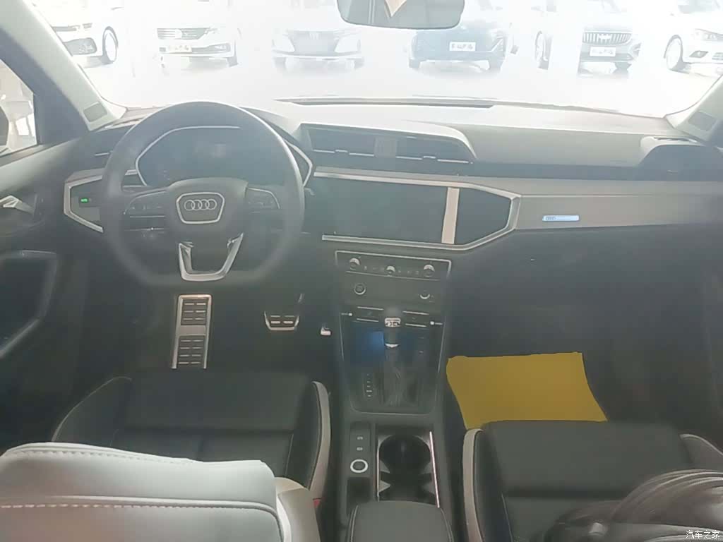 Audi Q3, 2024 10