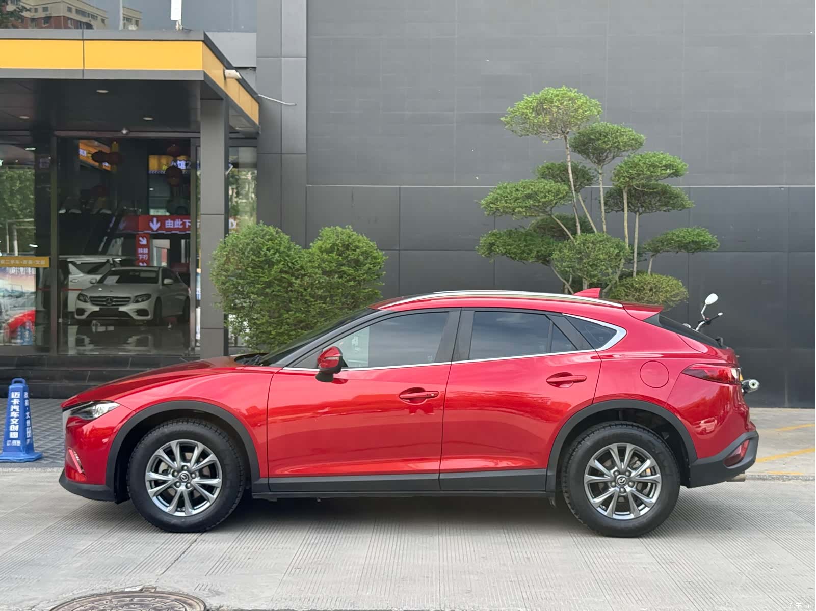 Mazda CX-4, 2017 все фото