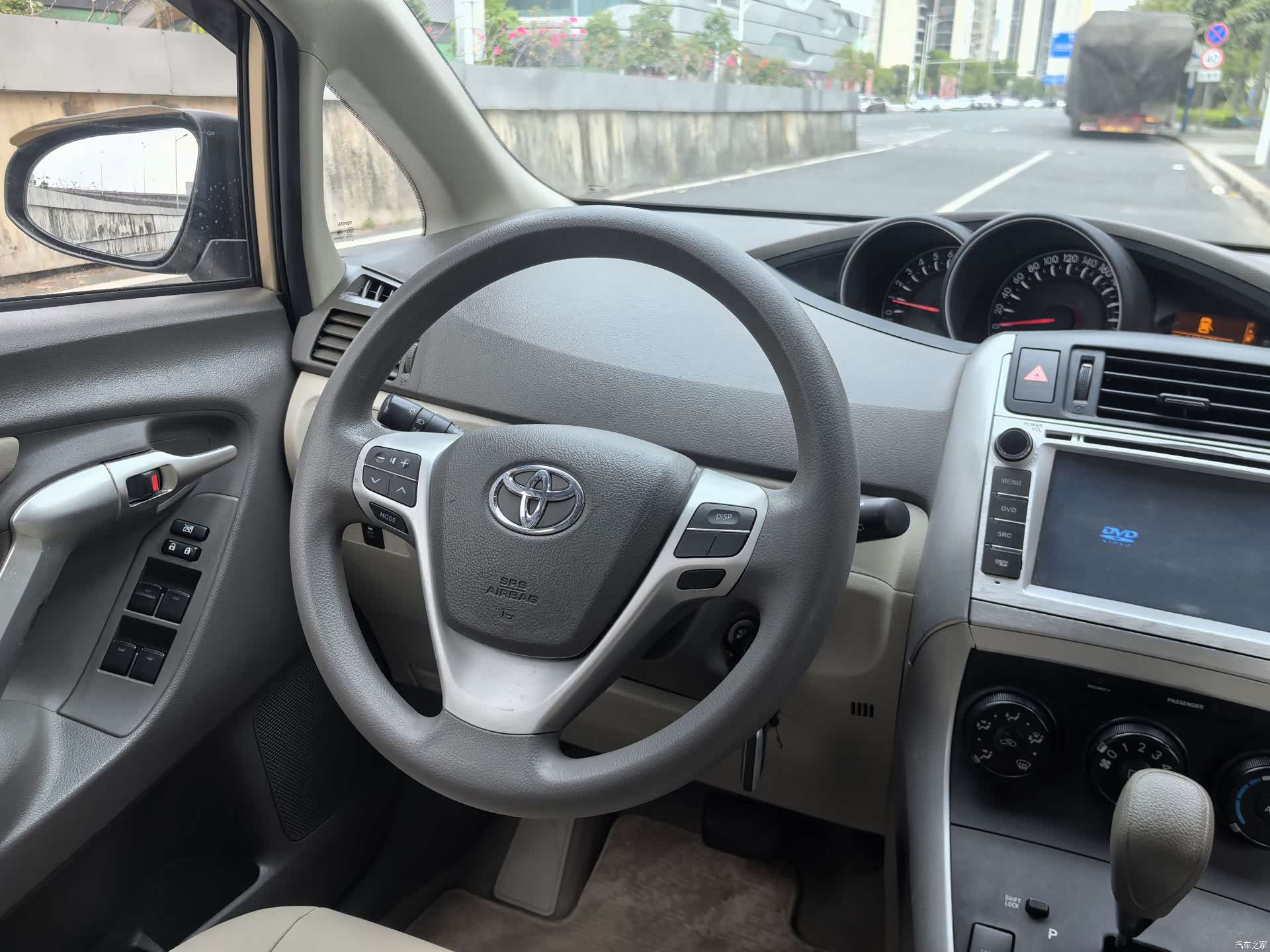 Toyota 180E, 2014 28