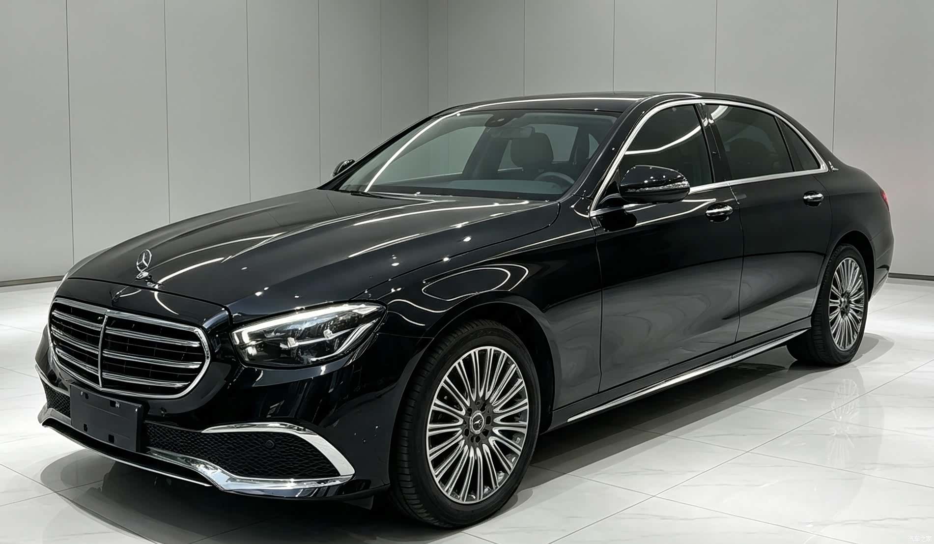 Mercedes-Benz E-Class, 2022 6
