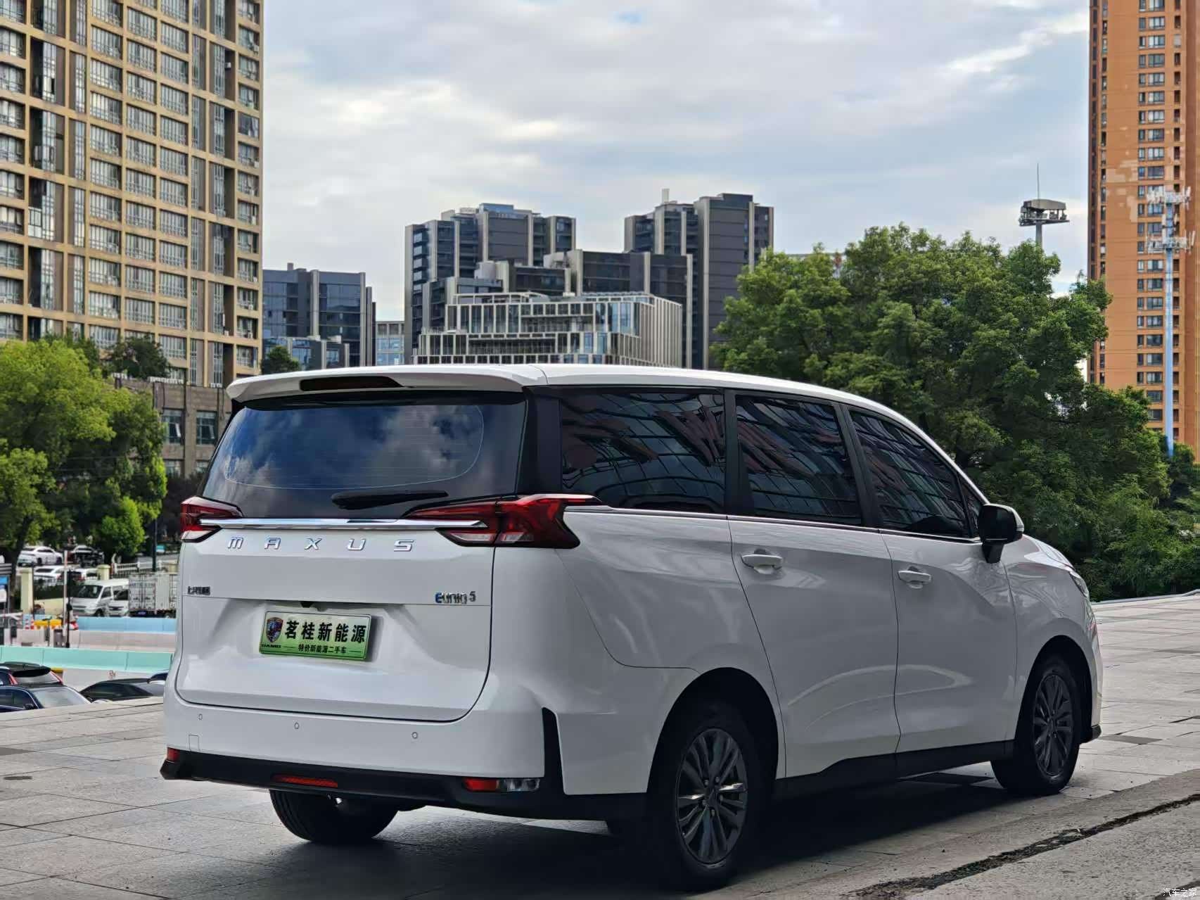 Maxus EUNIQ, 2021 7
