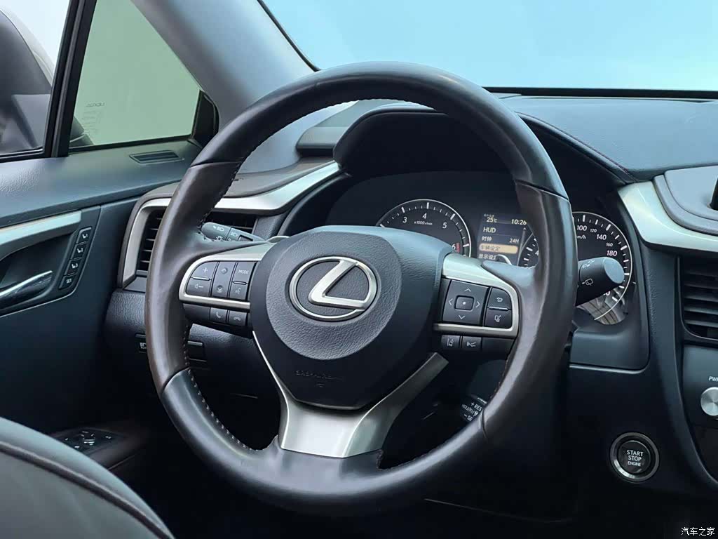 Lexus RX, 2022 27