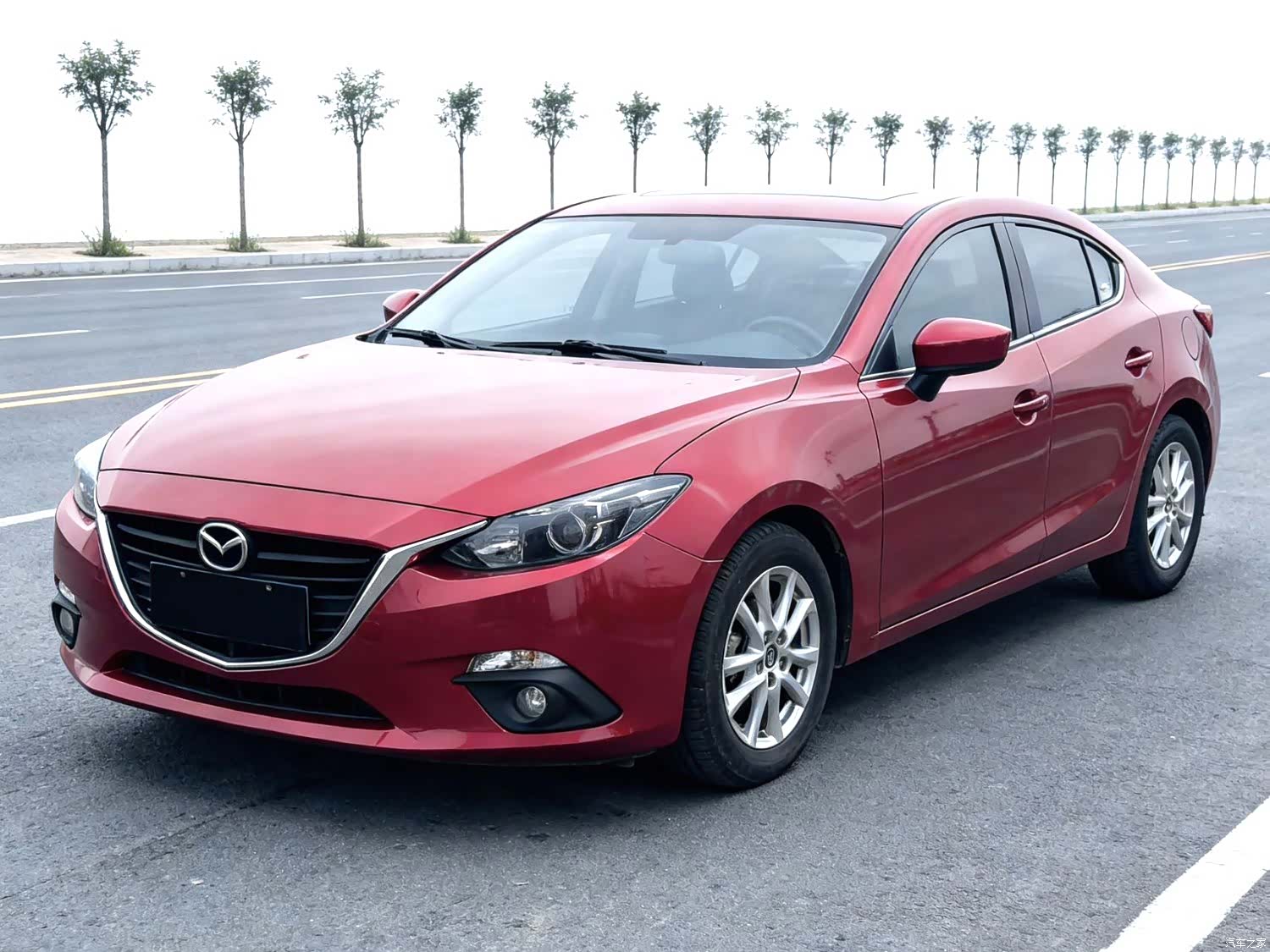 Mazda Mazda3, 2015 1