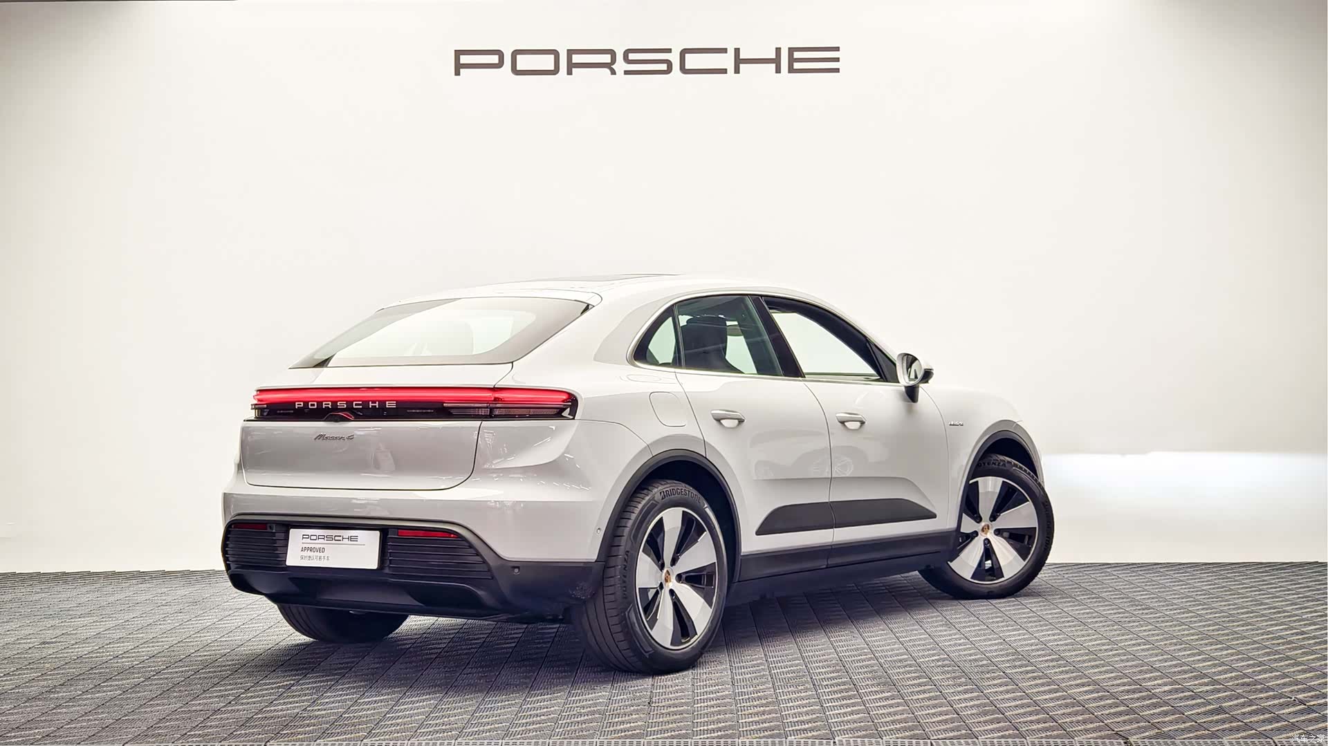 Porsche Macan, 2024 все фото