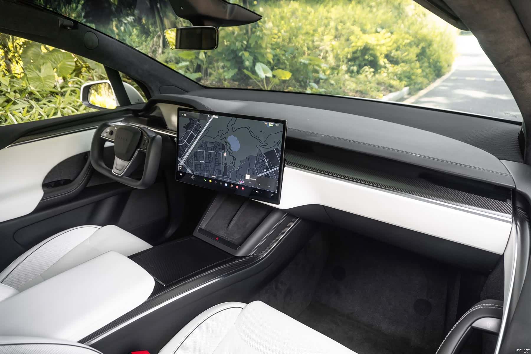 Tesla Model X, 2023 12