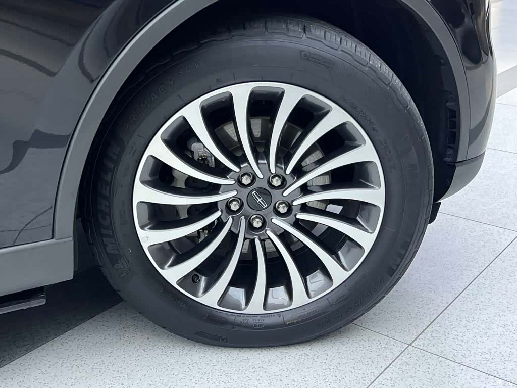 Lincoln Aviator, 2021 8