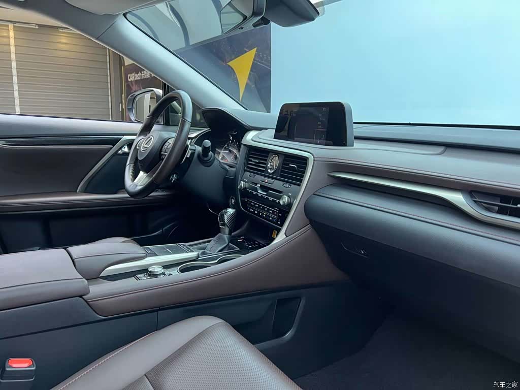 Lexus RX, 2022 26