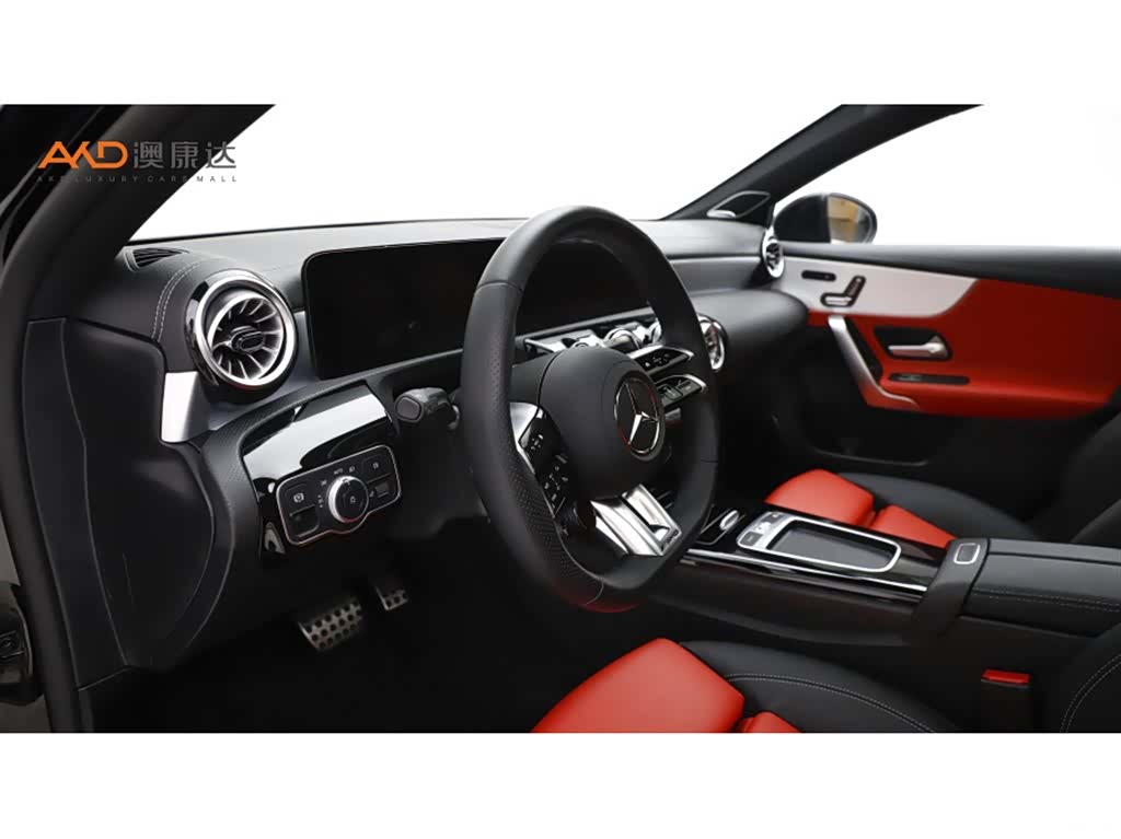 Mercedes-Benz A 35 L, 2025 6