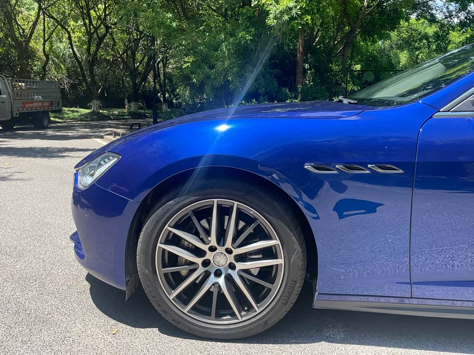 Maserati Ghibli Maserati Ghibli