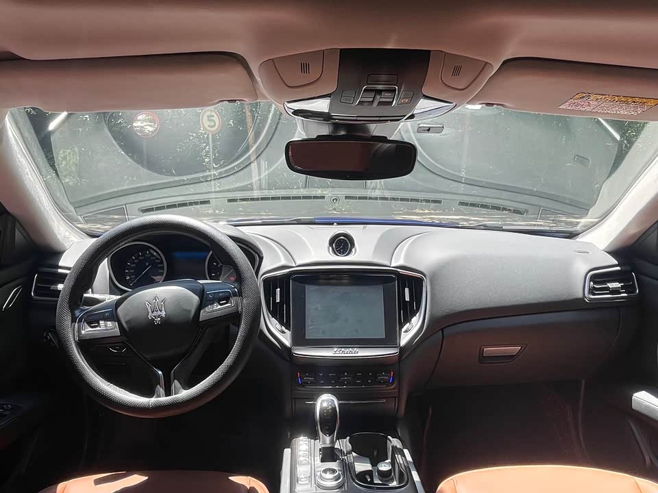 Maserati Ghibli Maserati Ghibli