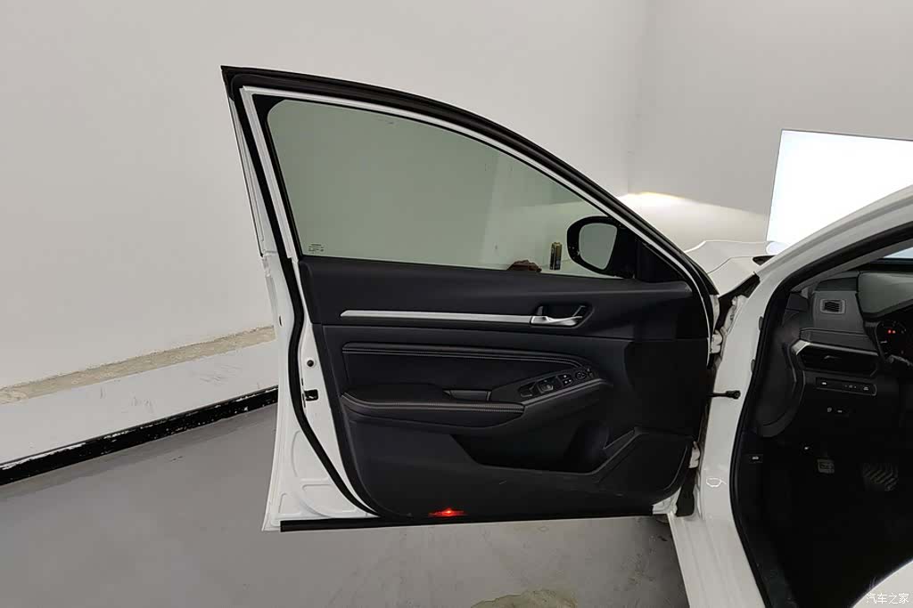 Nissan Teana, 2019 7