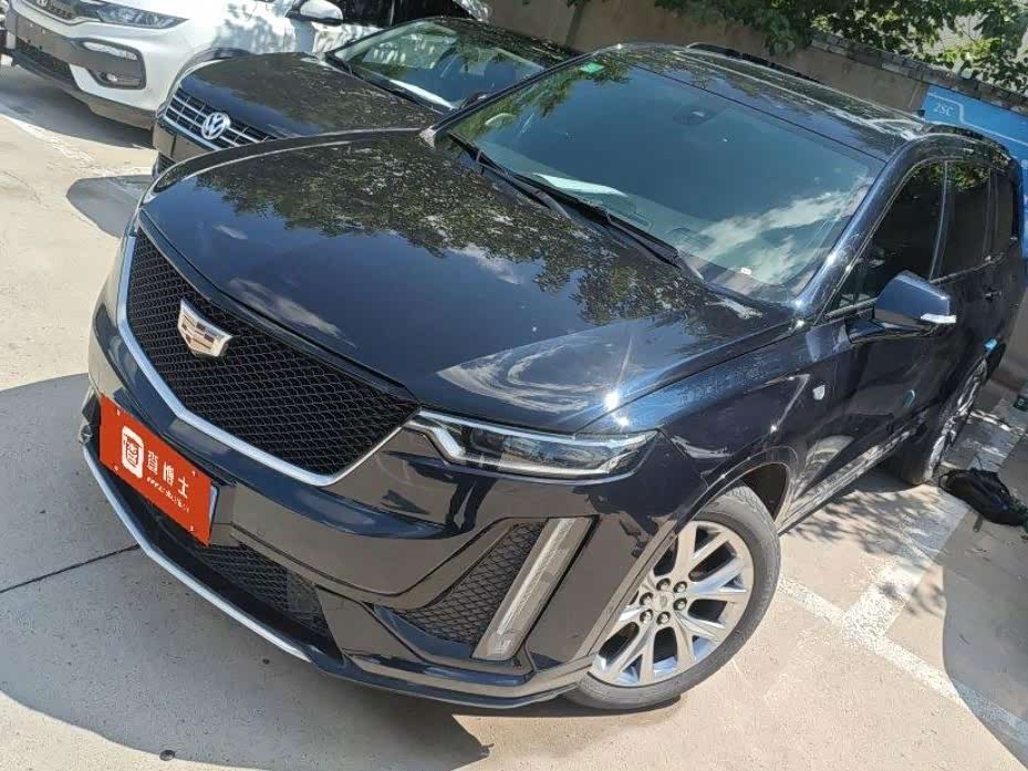 Cadillac XT6