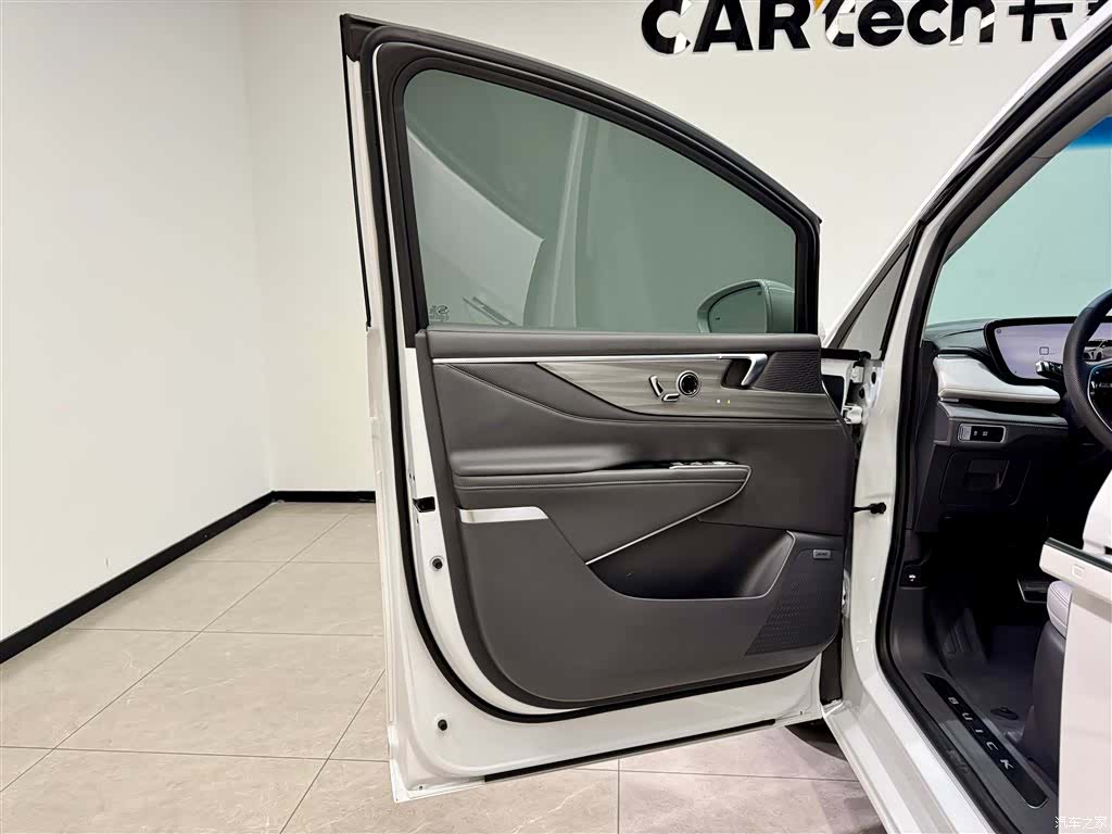 Buick GL8, 2025 16