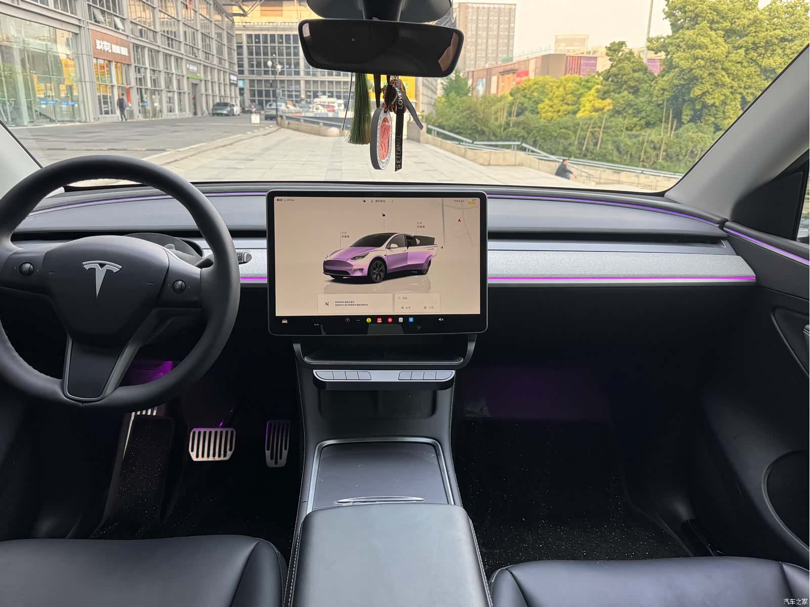 Tesla Model Y, 2024 11