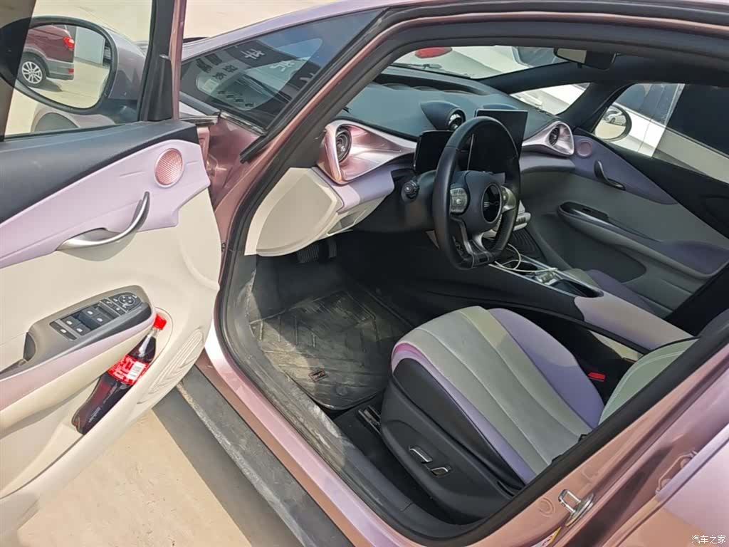 BYD Dolphin, 2023 16