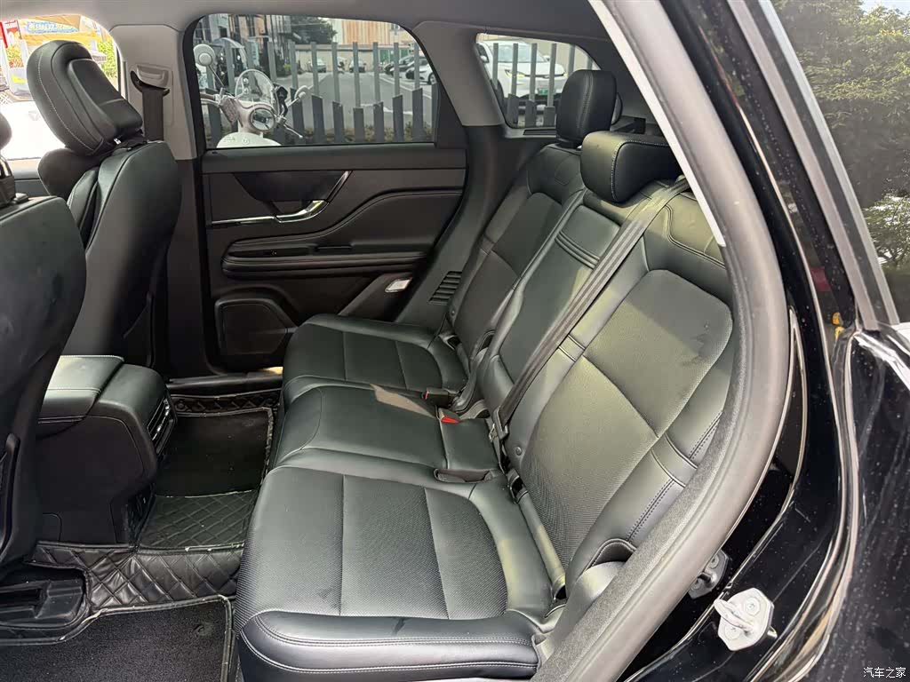 Lincoln Corsair, 2021 12
