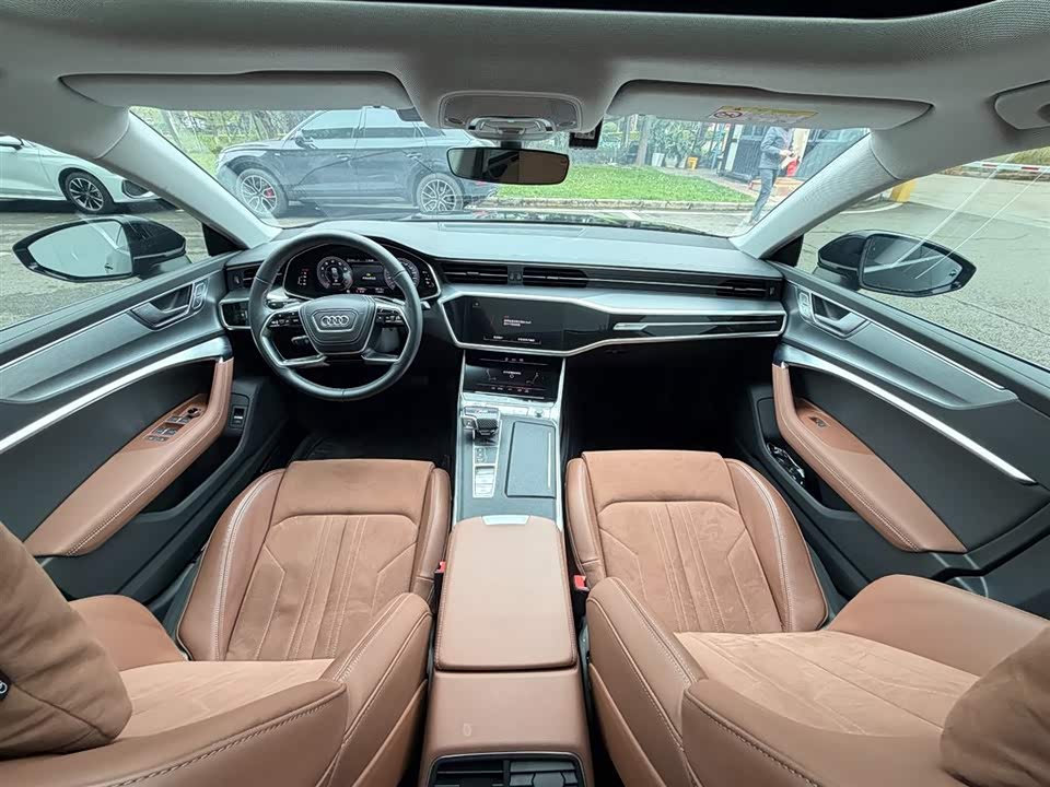 Audi A7L